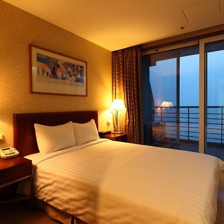 Resom Ocean Castle Hotel แทอัน ภายนอก รูปภาพ