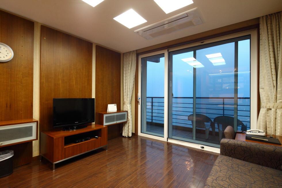 Resom Ocean Castle Hotel แทอัน ภายนอก รูปภาพ